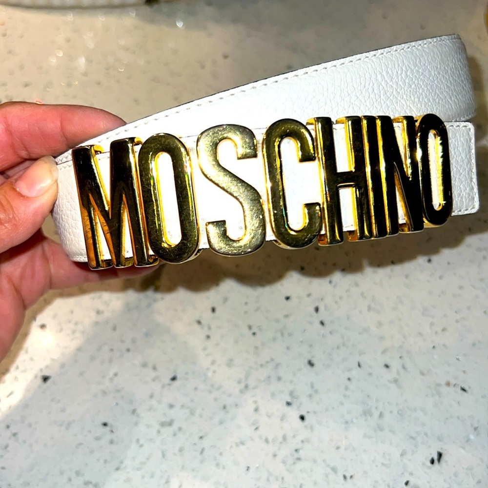 Moschino belt
